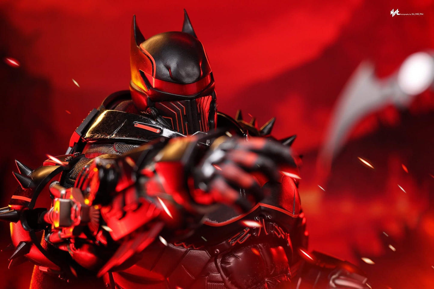 Hot Toys VGM73 Batman: Arkham Origins - 1/6th scale Batman (XE Suit Hellbat Version) Collectible Figure [Hot Toys Exclusive]