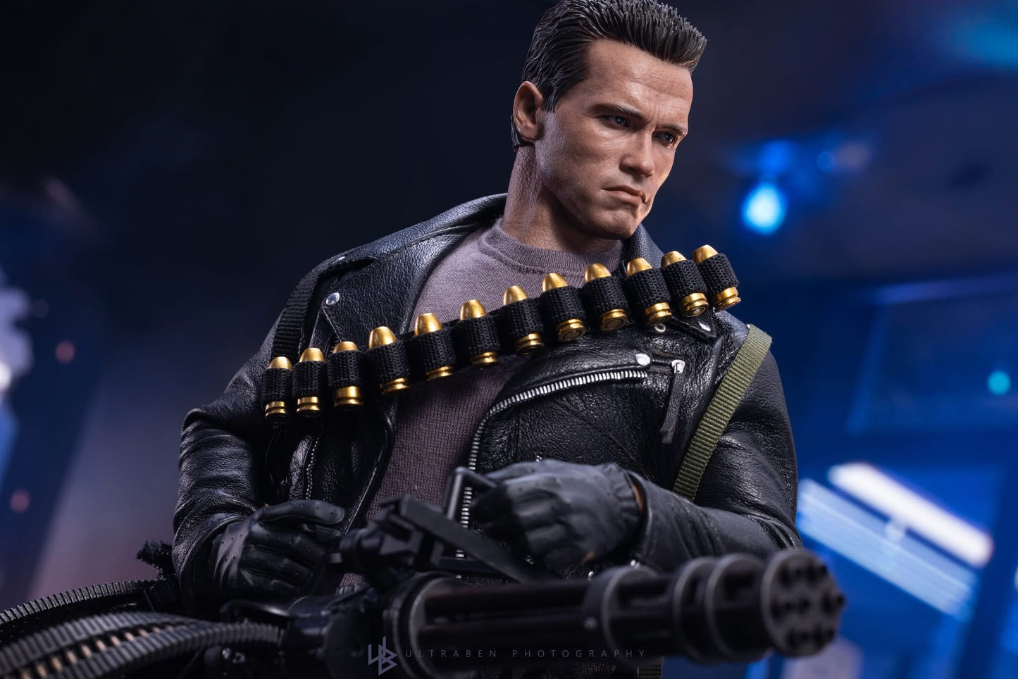 Hot Toys MMS795 Terminator 2: Judgment Day - 1/6th scale T-800 (2.0) Collectible Figure