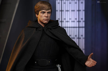 Hot Toys DX23B Star Wars: The Mandalorian - 1/6th scale Luke Skywalker (Deluxe Version) Collectible Figure (Special Edition)