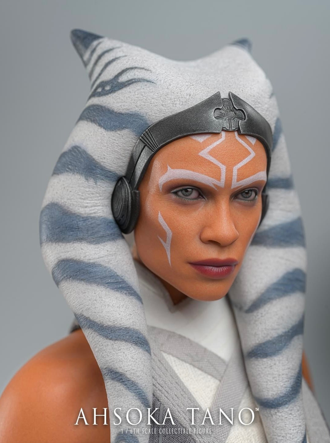 Pre-Order Hot Toys TMS118 Star Wars: Ahsoka - Ahsoka Tano 1/6th Scale Collectible Figure