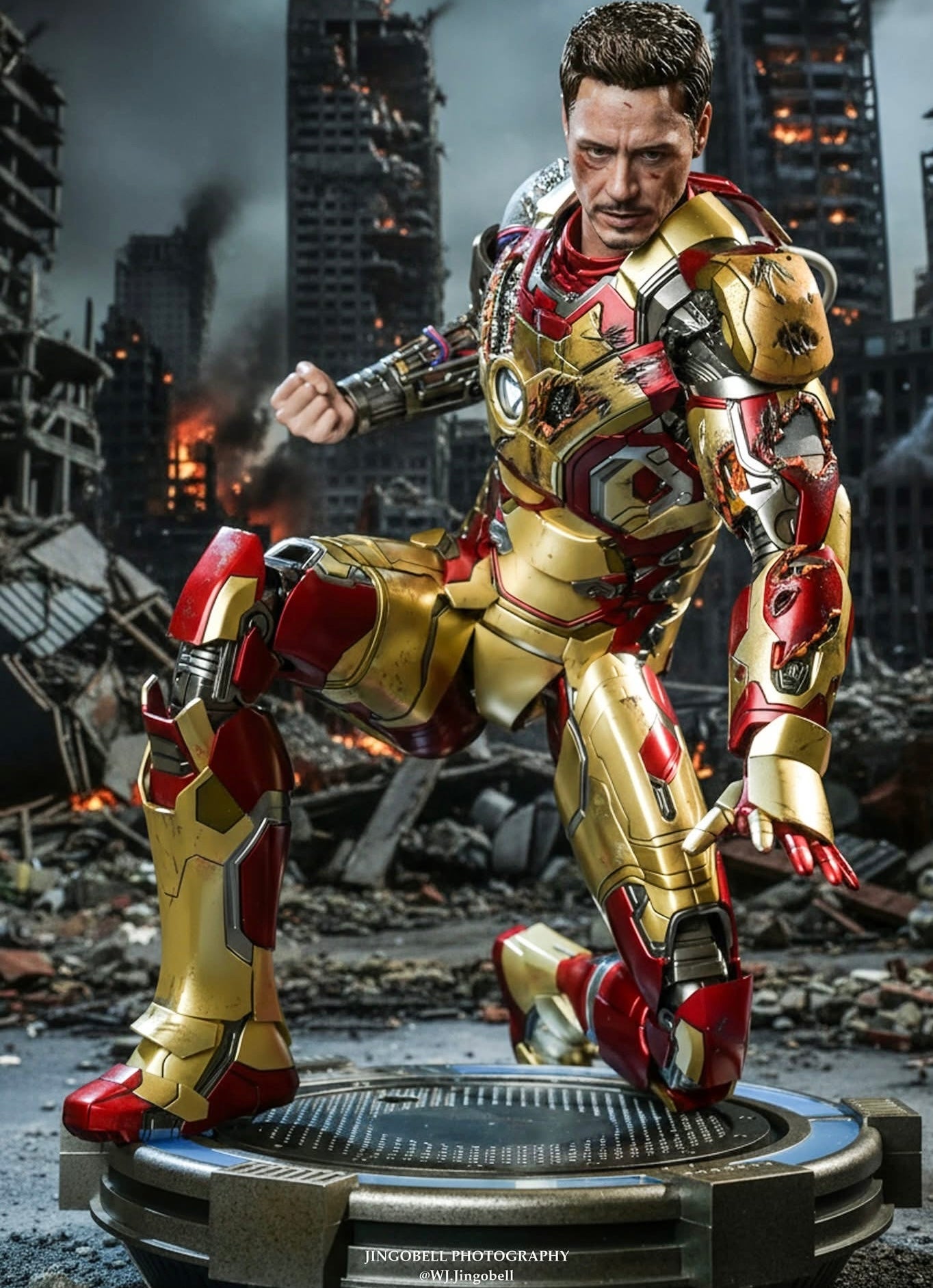 Hot Toys MMS759D66B Iron Man 3 - 1/6th scale Iron Man Mark XLII Collectible Figure (Deluxe Version) (Special Edition)