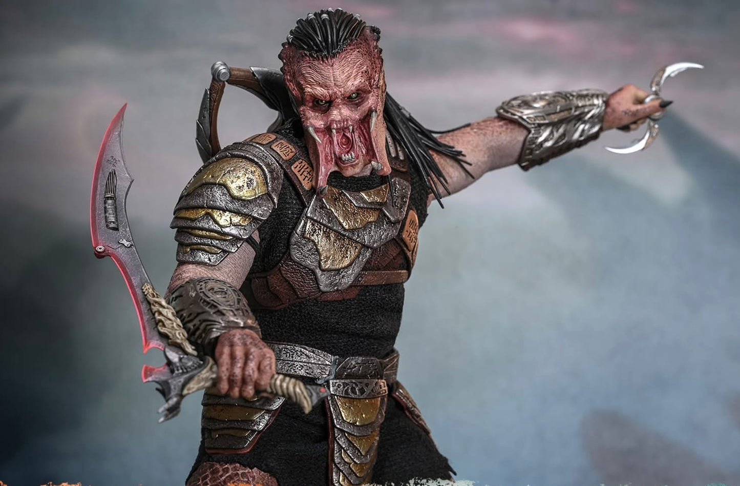 Pre-Order Hot Toys MMS849 Predator: Badlands - 1/6th scale Dek Collectible Figure