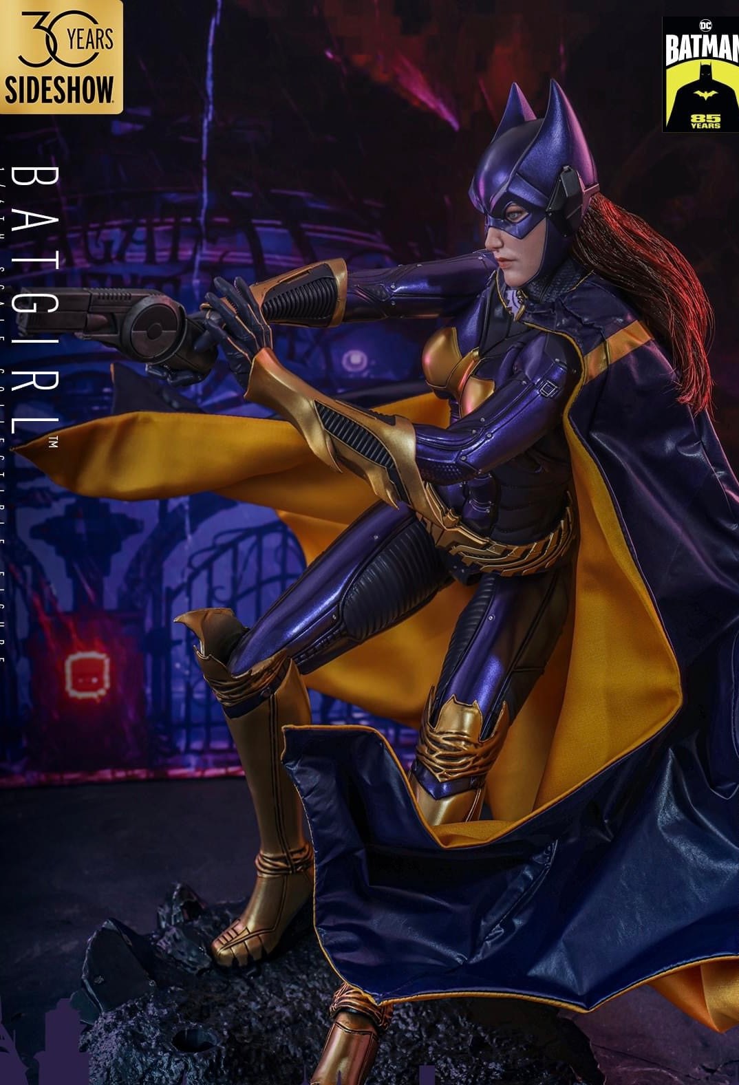 Hot Toys VGM65 Batman: Arkham Knight - 1:6 Batgirl (Purple and Gold Version) Exclusive