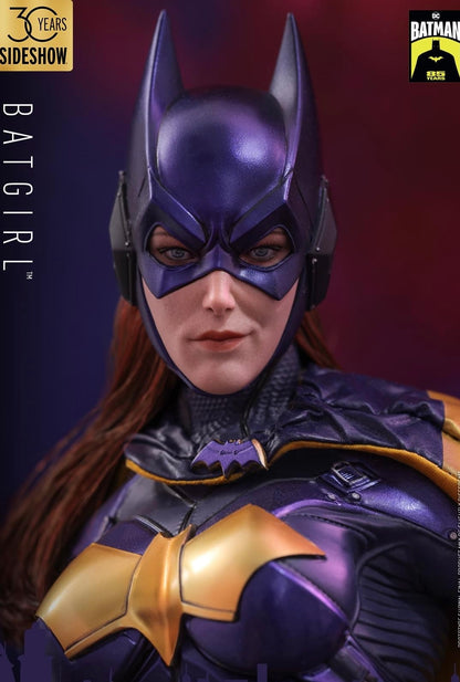 Hot Toys VGM65 Batman: Arkham Knight - 1:6 Batgirl (Purple and Gold Version) Exclusive