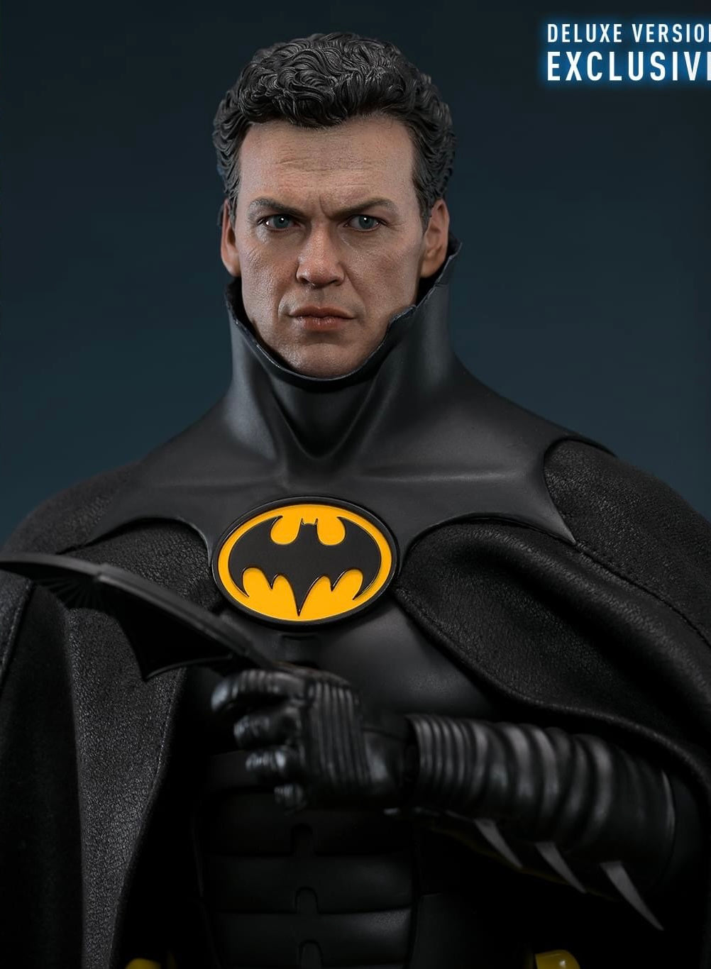 Pre-Order Hot Toys MMS770 Batman Returns - 1/6th scale Batman Collectible Figure (Deluxe Version)