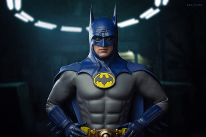 Hot Toys MMS834 The Flash - 1/6th scale BatmanT (Blue & Grey Suit) Collectible Figure [Hot Toys Exclusive]