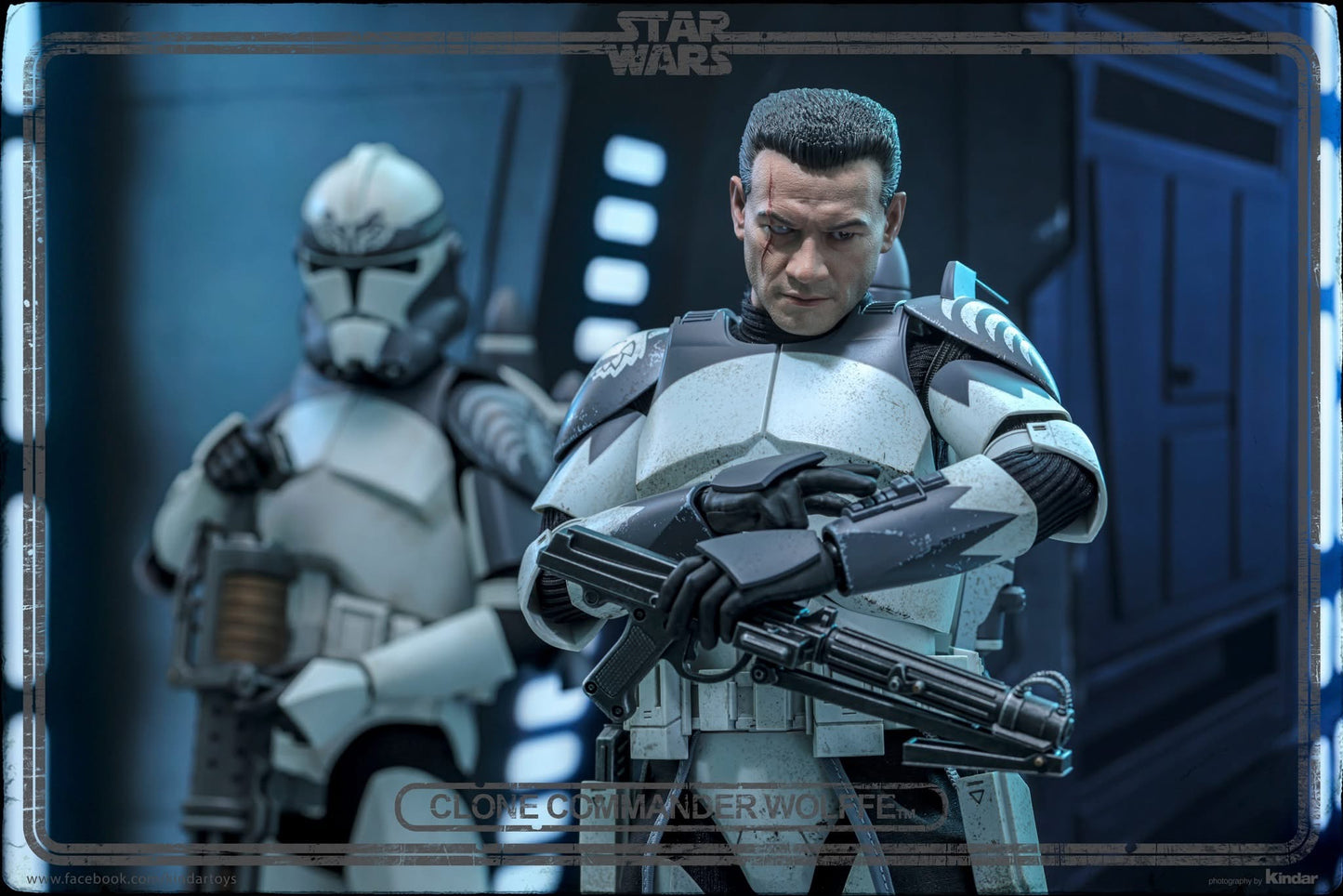 Hot Toys TMS141 Star Wars: The Clone Wars - 1/6th scale Clone Commander Wolffe Collectible Figure