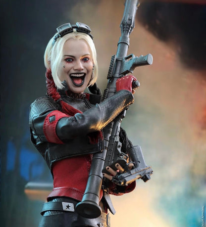 Pre-Order Hot Toys MMS773AE The Suicide Squad - 1/6th scale Harley Quinn Collectible Figure (Artisan Edition) Hot Toys Exclusive