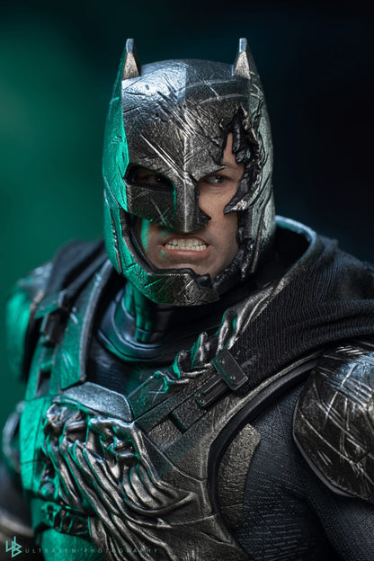 Hot Toys MMS743D63 Batman V Superman Dawn Of Justice - Armored Batman (2.0) 1/6th Scale Collectible Figure (Deluxe Version)