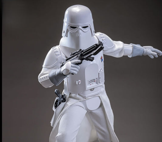 Hot Toys MMS835 Star Wars: The Empire Strikes Back - 1/6th scale Snowtrooper Commander Collectible Figure [Hot Toys Exclusive]