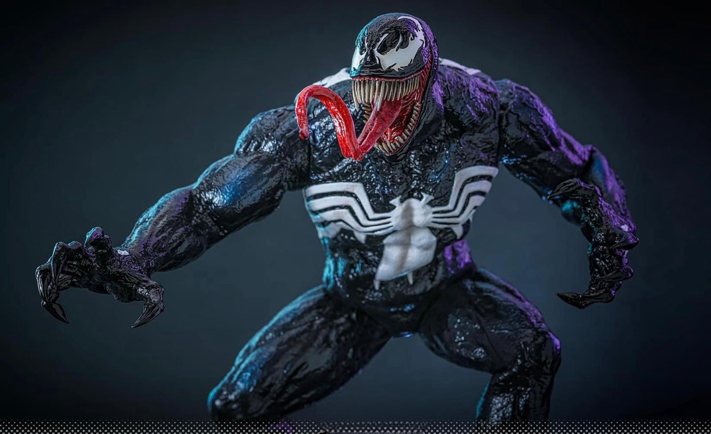 Pre-Order Hot Toys CMS023 Marvel Comics - 1/6th scale Venom Collectible Figure