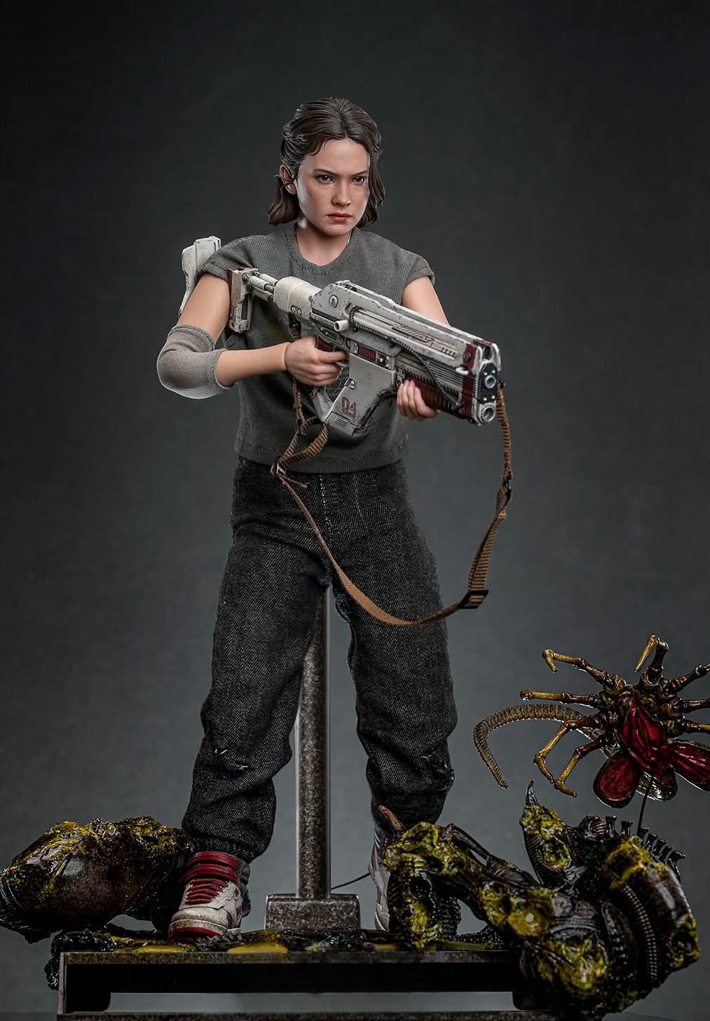 Pre-Order Hot Toys MMS793 Alien: Romulus - 1/6th scale Rain Carradine Collectible Figure