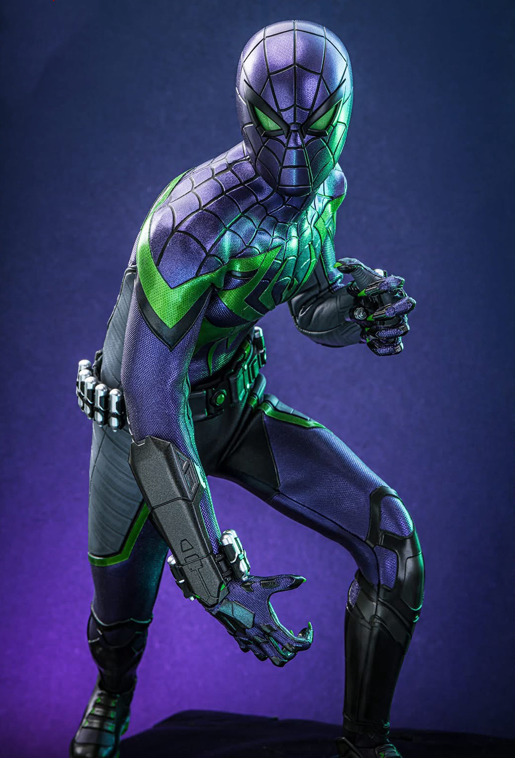Hot Toys VGM68 Marvel's Spider-Man 2 - 1/6th scale Miles Morales (Purple Reign Suit) Collectible Figure [Hot Toys Exclusive]