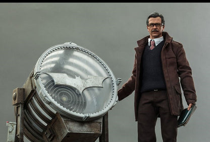 Hot Toys MMS275 The Dark Knight Rises - John Blake And Jim Gordon with Bat Signal Collectible Set