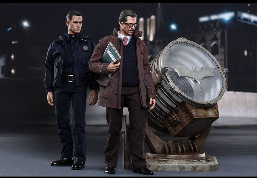 Hot Toys MMS275 The Dark Knight Rises - John Blake And Jim Gordon with Bat Signal Collectible Set