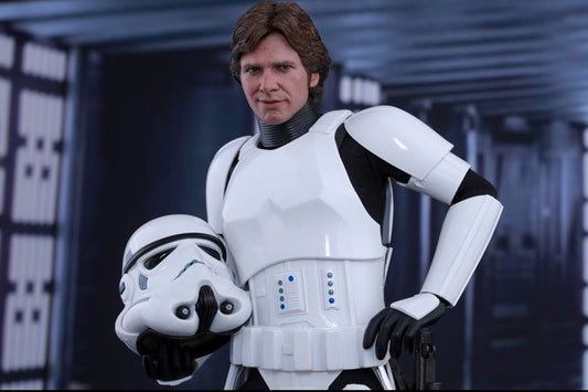 Hot Toys MMS418 Star Wars: Episode IV A New Hope - 1/6th scale Han Solo (Stormtrooper Disguise Version) Collectible Figure [Hot Toys Exclusive]