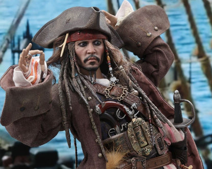 Hot Toys DX15 Pirates of the Caribbean: Dead Men Tell No Tales - 1/6th scale Jack Sparrow Collectible Figure