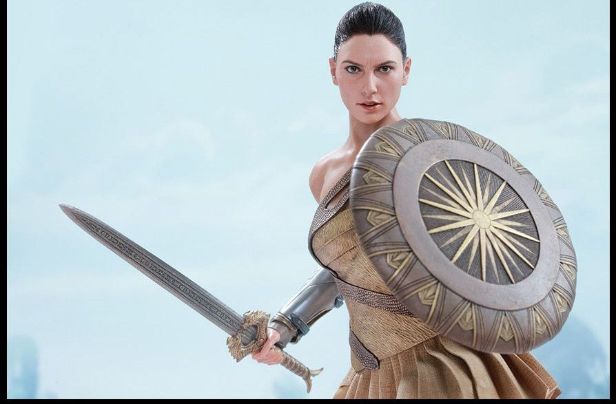 Hot Toys - MMS424 Wonder Woman - 1/6th scale Wonder Woman (Training Armor Version) Collectible Figure