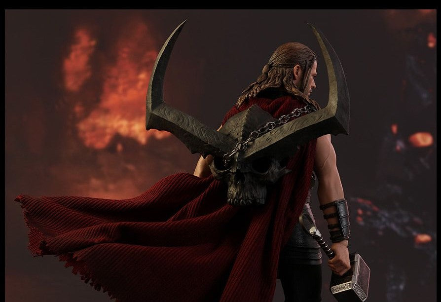 Hot Toys MMS416 Ragnarok - 1/6th scale Roadworn Thor Collectible Figure (Hot Toys Exclusive)