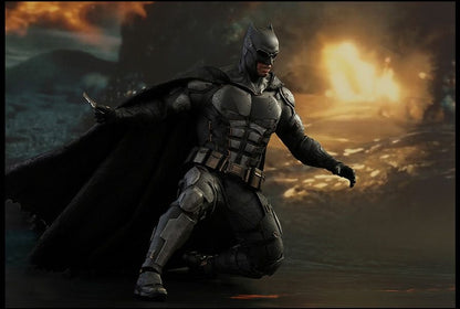 Hot Toys MMS432B Justice League - 1/6th scale Batman (Tactical Batsuit Version) Collectible Figure (Special Edition))