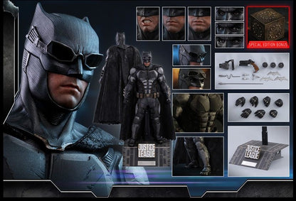 Hot Toys MMS432B Justice League - 1/6th scale Batman (Tactical Batsuit Version) Collectible Figure (Special Edition))