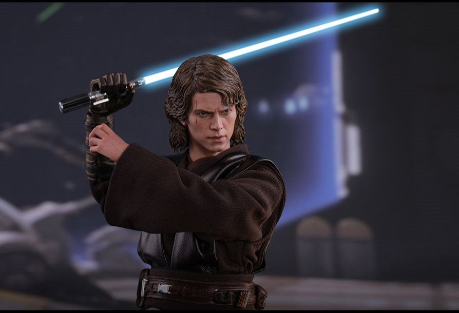 Hot Toys MMS437 Star War Episode III: Revenge of the Sith - 1/6th scale Anakin Skywalker Collectible Figure