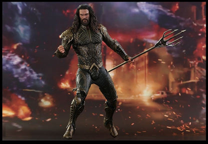 Hot Toys MMS447 Justice League – 1/6th scale Aquaman Collectible Figure