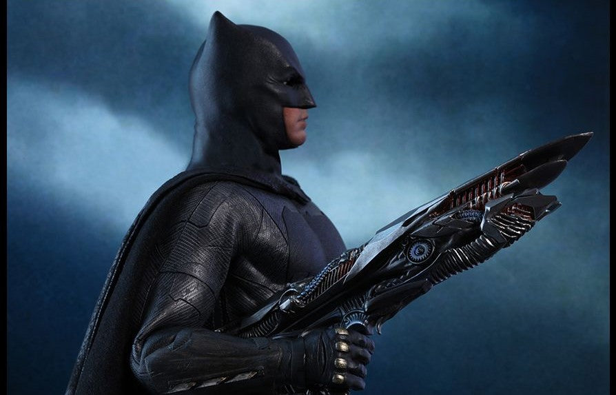 Hot Toys MMS456 Justice League - 1/6th scale Batman (Deluxe Version) Collectible Figure