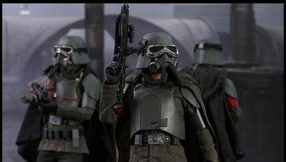 Hot Toys MMS493 Solo: A Star Wars Story - 1/6th scale Han Solo (Mudtrooper) Collectible Figure