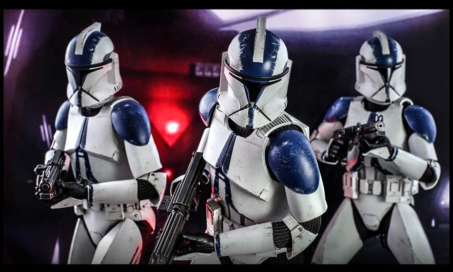 Hot Toys TMS023 Star Wars: The Clone Wars - 1/6th scale 501st Battalion Clone Trooper Collectible Figure (Deluxe Version)