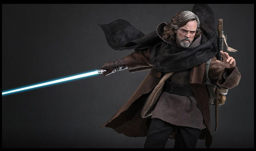 Pre-Order Hot Toys MMS879AE Star Wars: The Last Jedi - 1/6th scale Luke Skywalker Collectible Figure (Artisan Edition) (Hot Toys Exclusive)