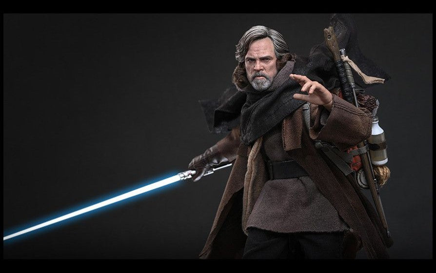 Pre-Order Hot Toys MMS879AE Star Wars: The Last Jedi - 1/6th scale Luke Skywalker Collectible Figure (Artisan Edition) (Hot Toys Exclusive)