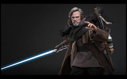 Pre-Order Hot Toys MMS879AE Star Wars: The Last Jedi - 1/6th scale Luke Skywalker Collectible Figure (Artisan Edition) (Hot Toys Exclusive)