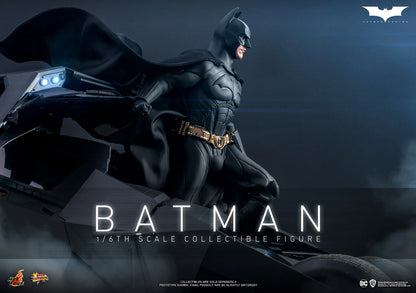 Hot Toys MMS595 Batman Begins - 1/6th scale Batman Collectible Figure (Exclusive)