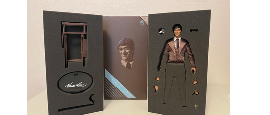 Hot Toys MIS11 - 1/6th scale Bruce Lee Collectible Figure (In Suit)