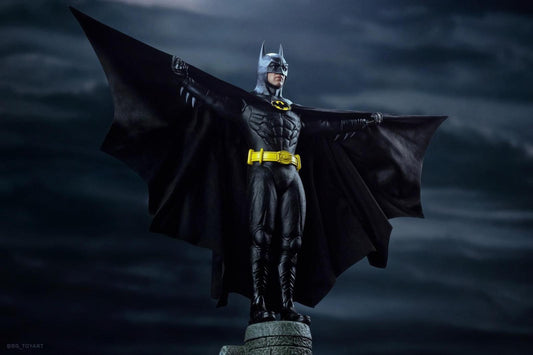 Hot Toys MMS693 Batman (1989) - 1/6th scale Batman Collectible Figure (Deluxe Version)
