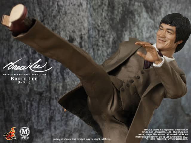 Hot Toys MIS11 - 1/6th scale Bruce Lee Collectible Figure (In Suit)