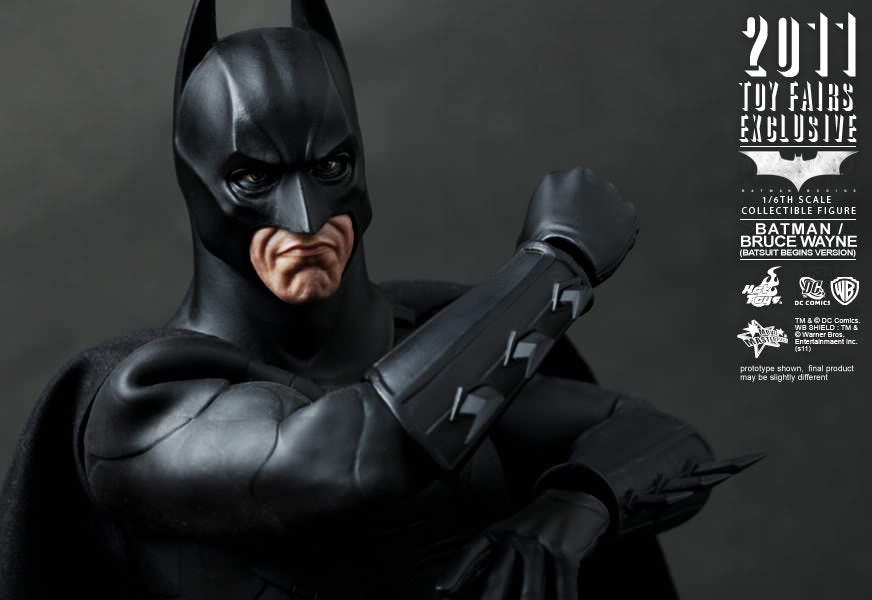 Hot Toys MMS155 Batman Begins - 1/6th scale Batman/ Bruce Wayne (Batsuit Begins Version) Collectible Figure